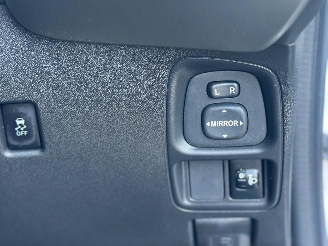 Toyota AYGO 1.0 VVT-i x-play Hatchback 5dr Petrol Manual Euro 6 (68 ps)