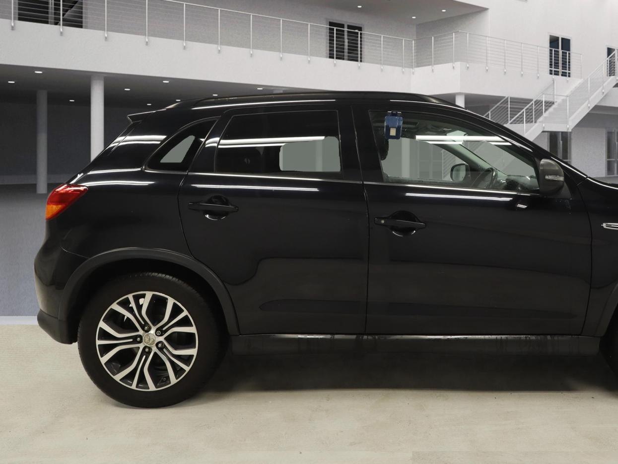 Mitsubishi ASX 2.2 DI-D ZC-H SUV 5dr Diesel Auto 4WD Euro 6 (147 ps)