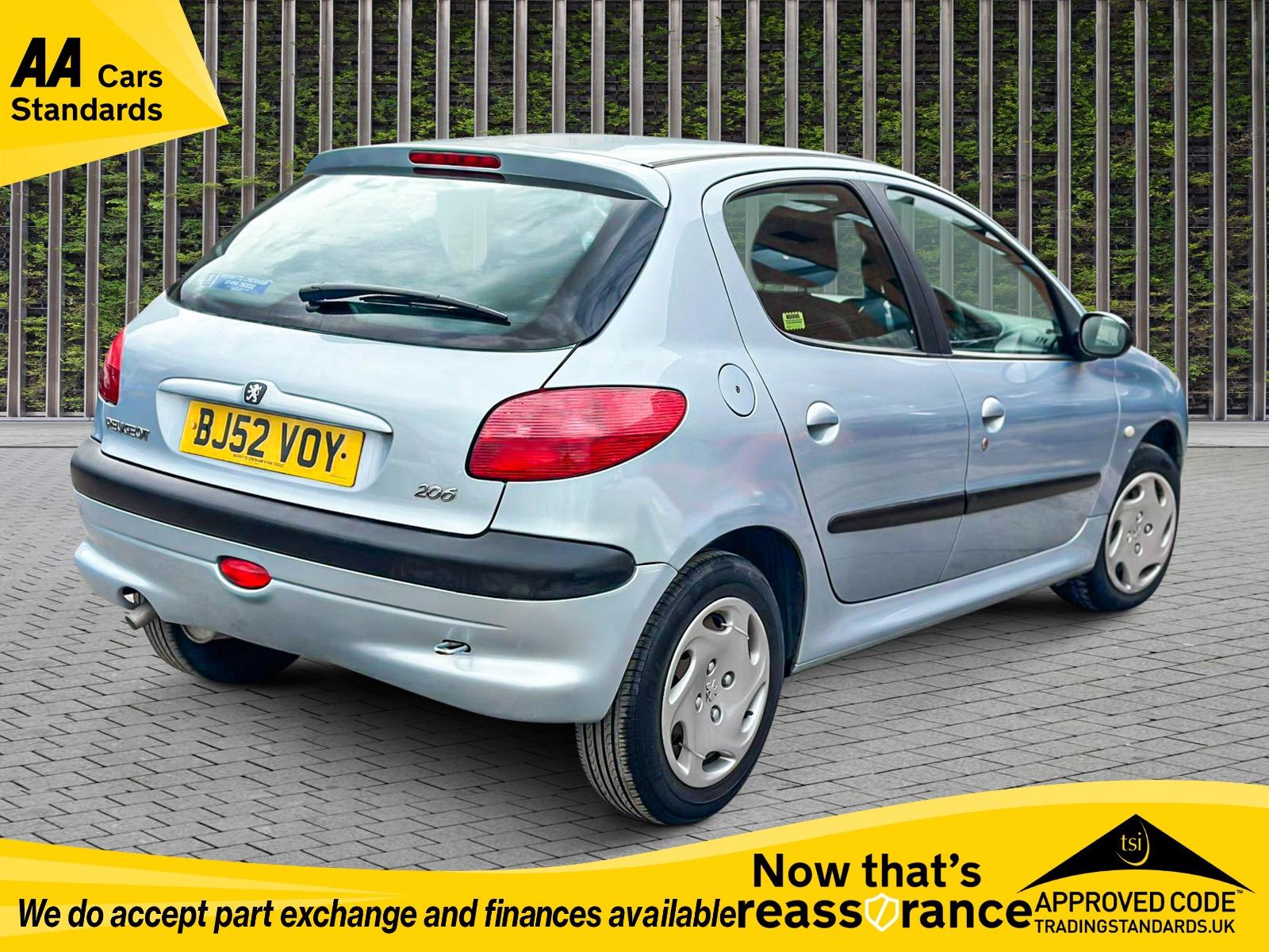 Peugeot 206 1.4 Look Hatchback 5dr Petrol Manual (a/c) (149 g/km, 75 bhp)