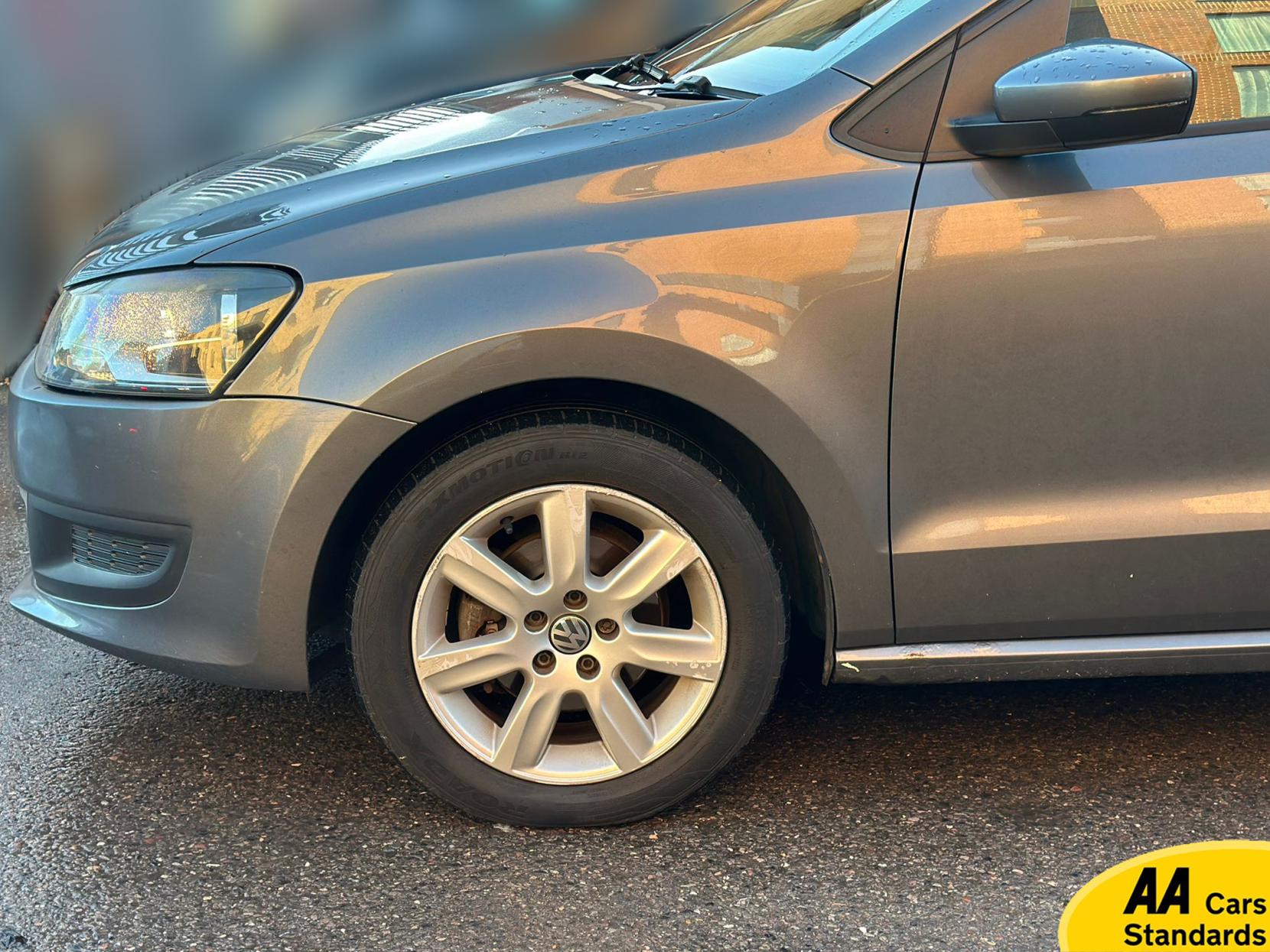 Volkswagen Polo 1.4 SE Hatchback 5dr Petrol DSG Euro 5 (85 ps)