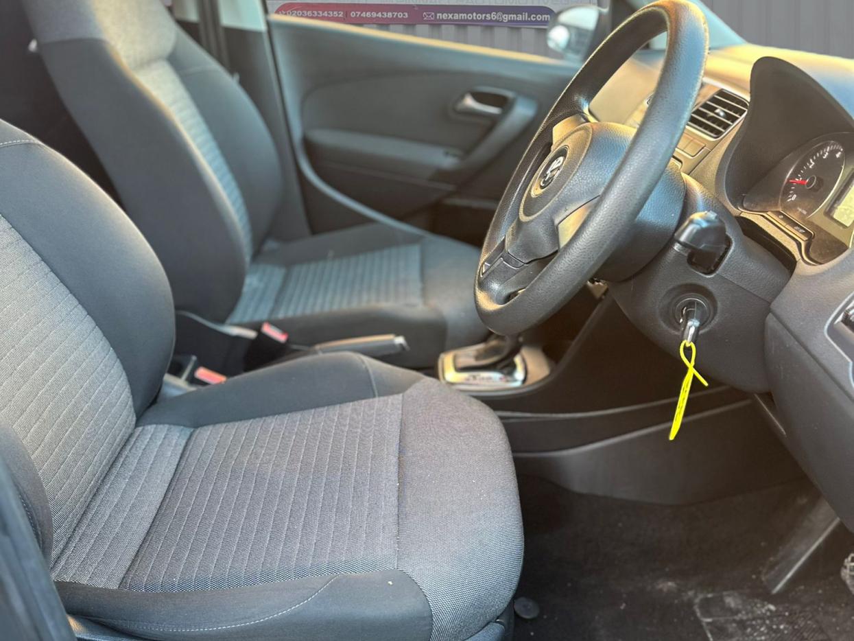 Volkswagen Polo 1.4 SE Hatchback 5dr Petrol DSG Euro 5 (85 ps)