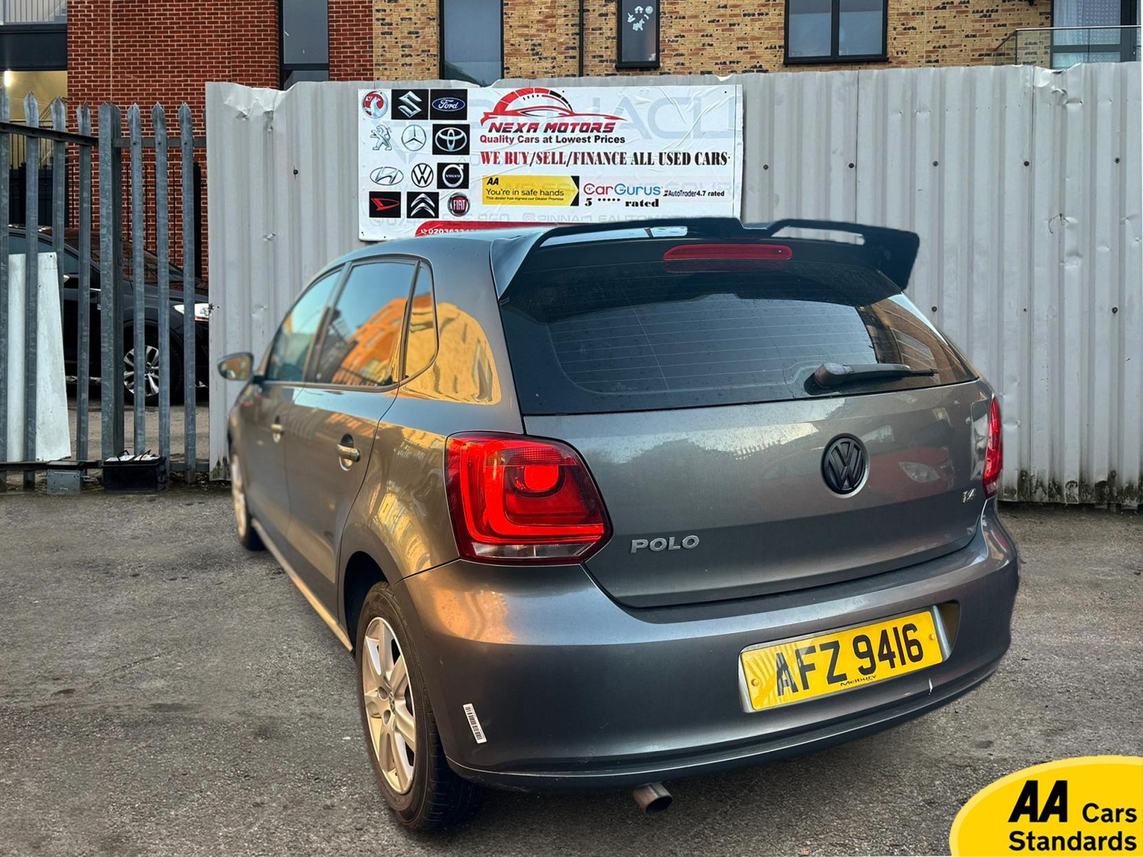 Volkswagen Polo 1.4 SE Hatchback 5dr Petrol DSG Euro 5 (85 ps)