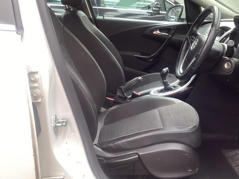 Vauxhall Astra 1.4i Excite Hatchback 5dr Petrol Manual Euro 6 (100 ps)