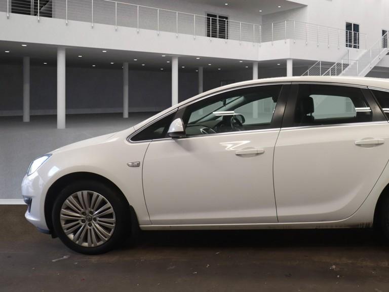 Vauxhall Astra 1.4i Excite Hatchback 5dr Petrol Manual Euro 6 (100 ps)