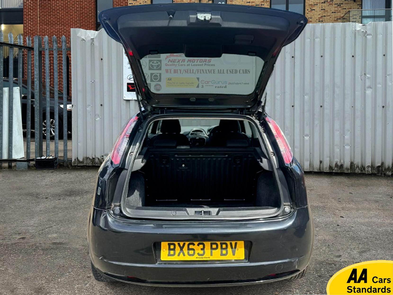 Fiat Punto 1.2 Pop Hatchback 3dr Petrol Manual Euro 5 (69 bhp)