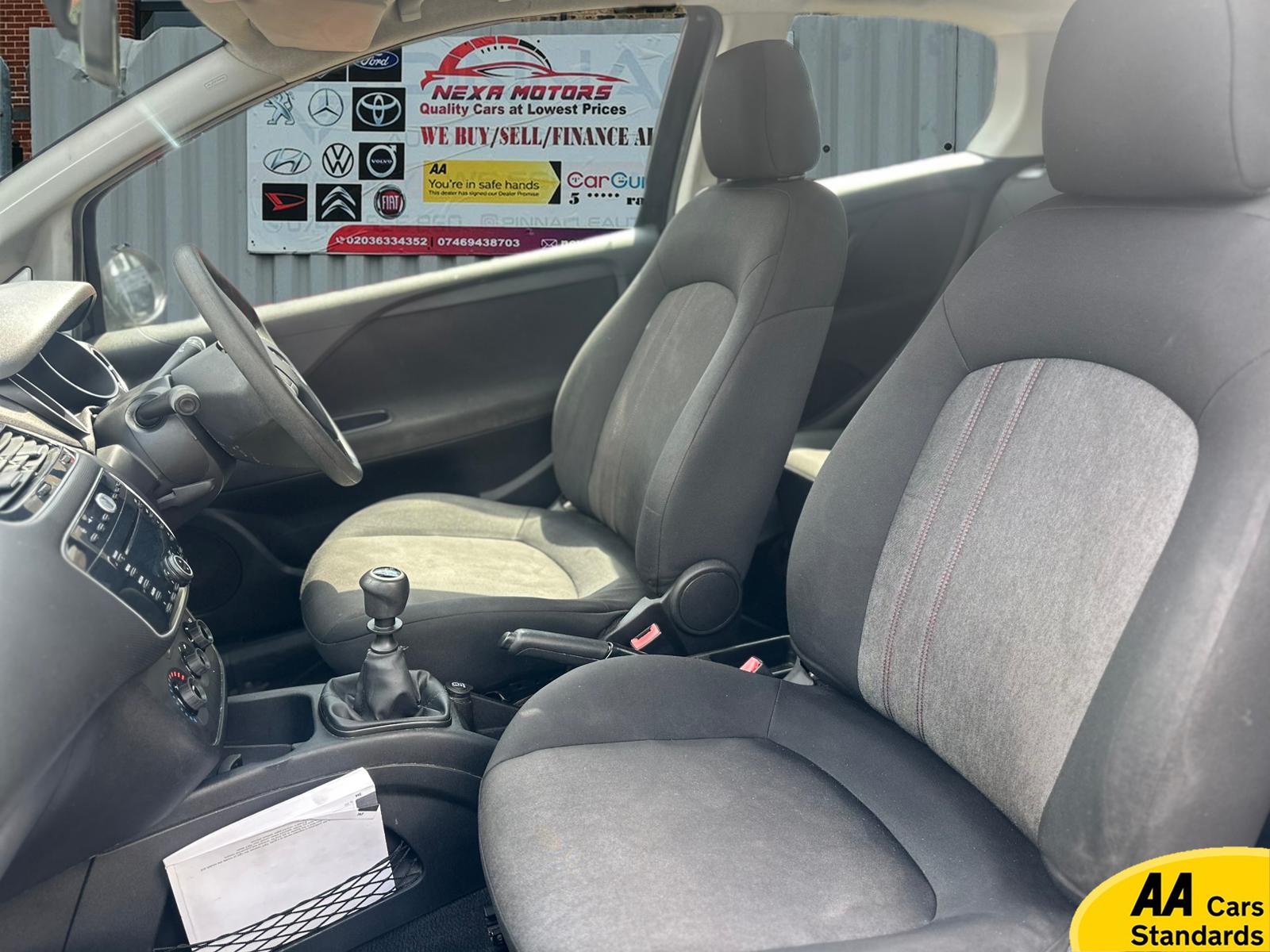 Fiat Punto 1.2 Pop Hatchback 3dr Petrol Manual Euro 5 (69 bhp)
