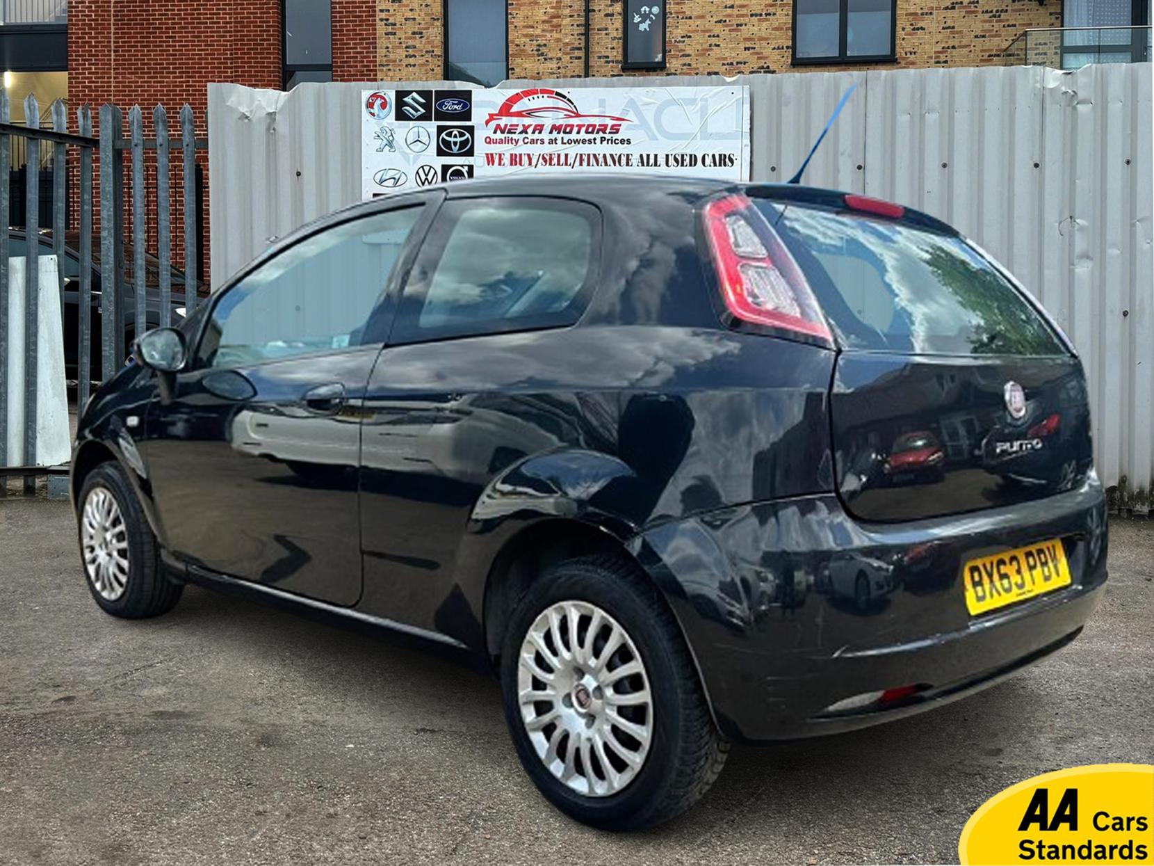 Fiat Punto 1.2 Pop Hatchback 3dr Petrol Manual Euro 5 (69 bhp)