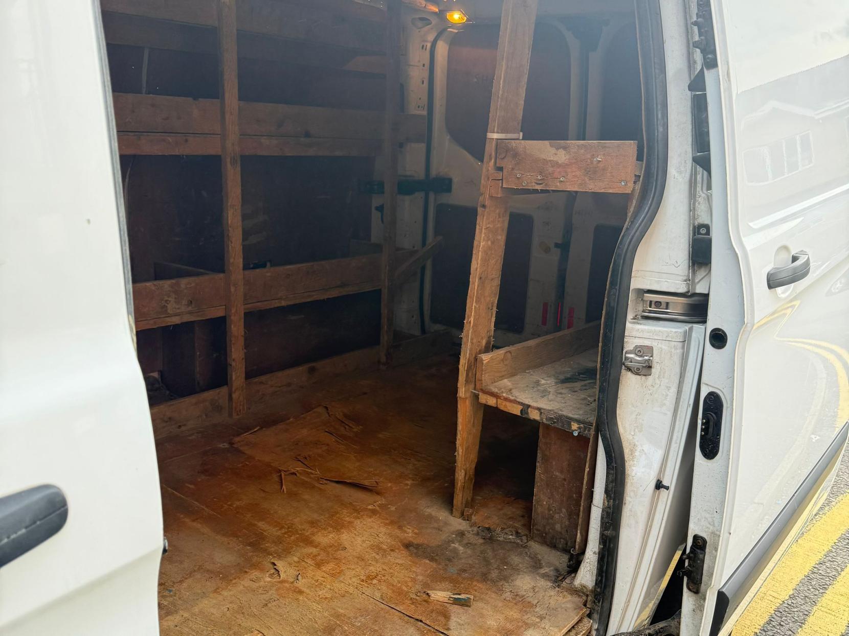 Ford Transit Custom 2.0 TDCi 290 Panel Van 5dr Diesel Manual L1 H1 (157 g/km, 104 bhp)