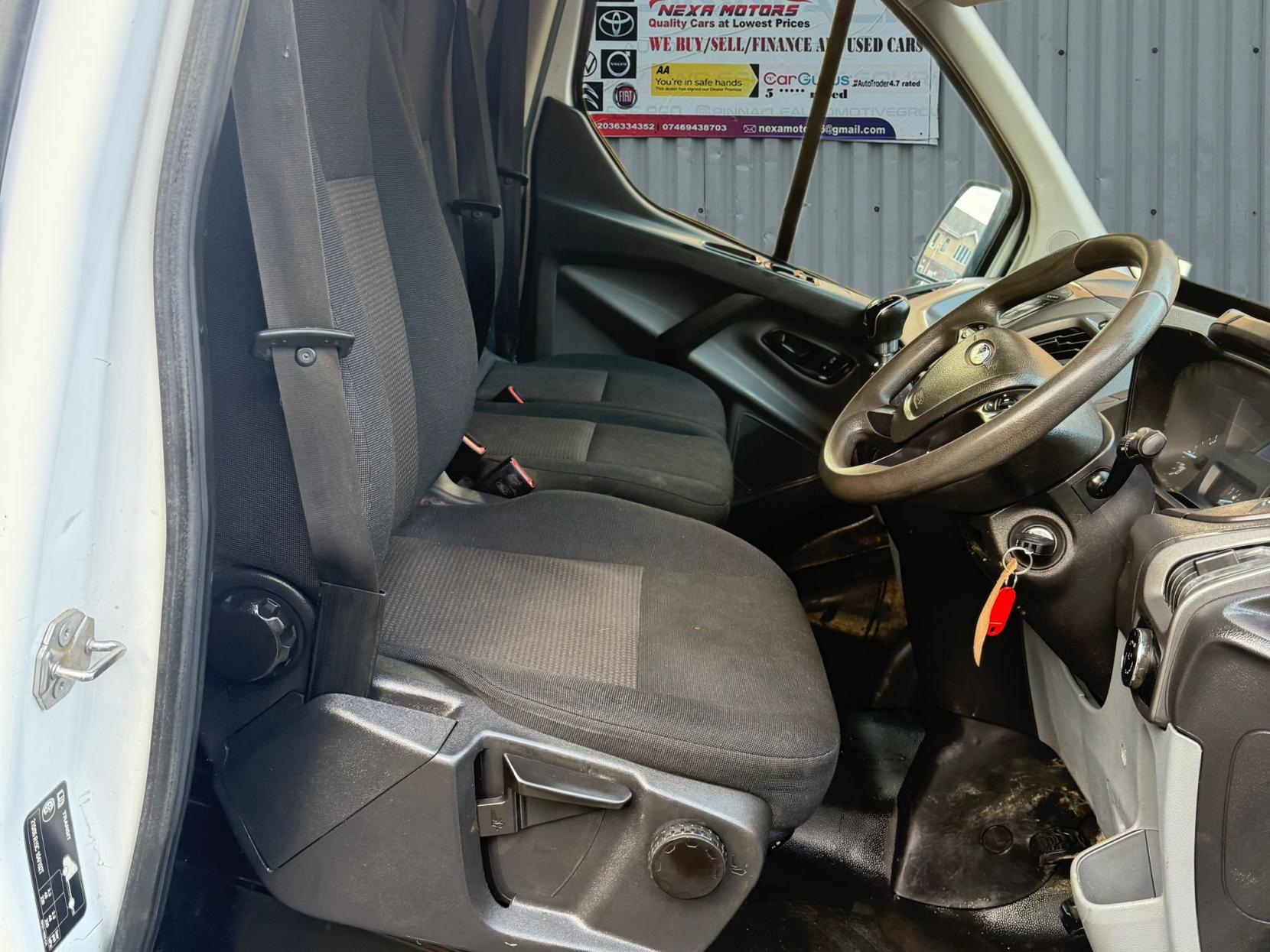 Ford Transit Custom 2.0 TDCi 290 Panel Van 5dr Diesel Manual L1 H1 (157 g/km, 104 bhp)