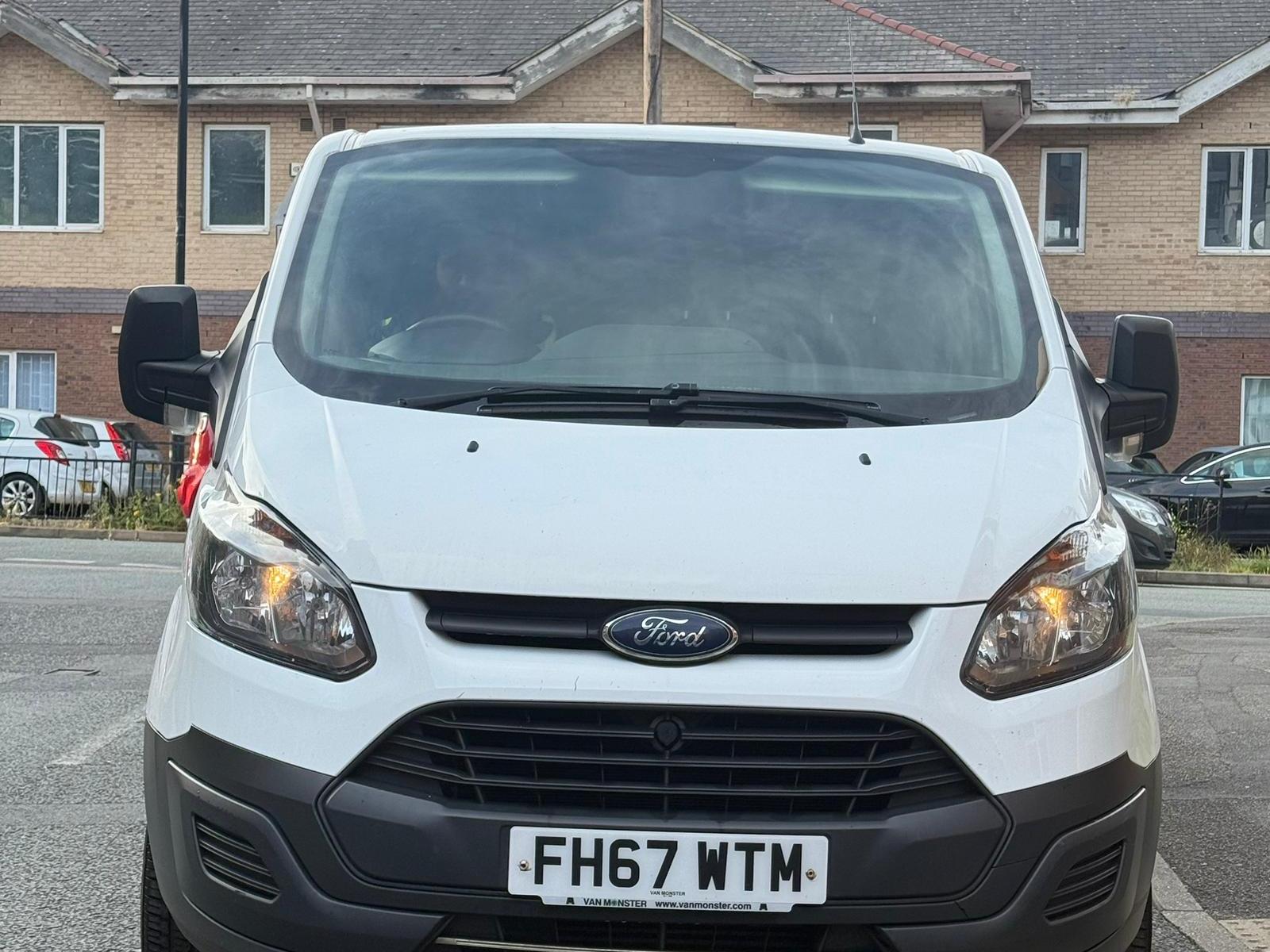 Ford Transit Custom 2.0 TDCi 290 Panel Van 5dr Diesel Manual L1 H1 (157 g/km, 104 bhp)