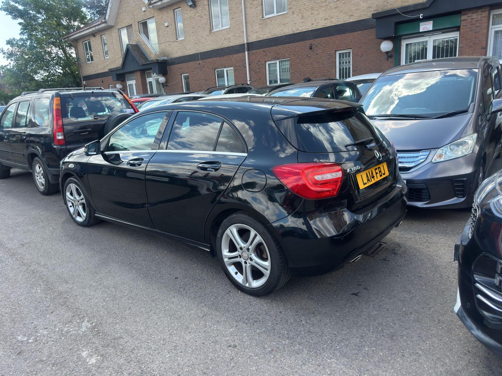 Mercedes-Benz A Class 1.6 A180 BlueEfficiency SE Hatchback 5dr Petrol 7G-DCT Euro 6 (s/s) (122 ps)