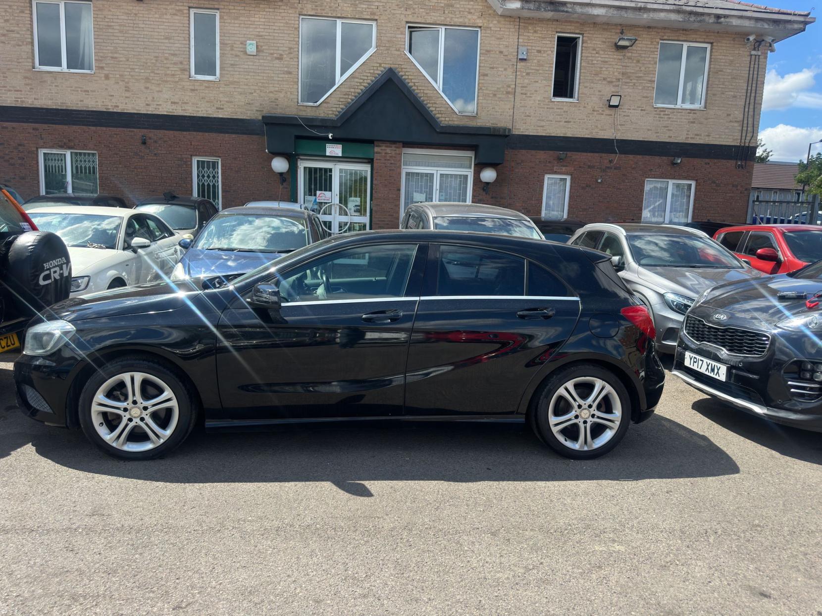 Mercedes-Benz A Class 1.6 A180 BlueEfficiency SE Hatchback 5dr Petrol 7G-DCT Euro 6 (s/s) (122 ps)