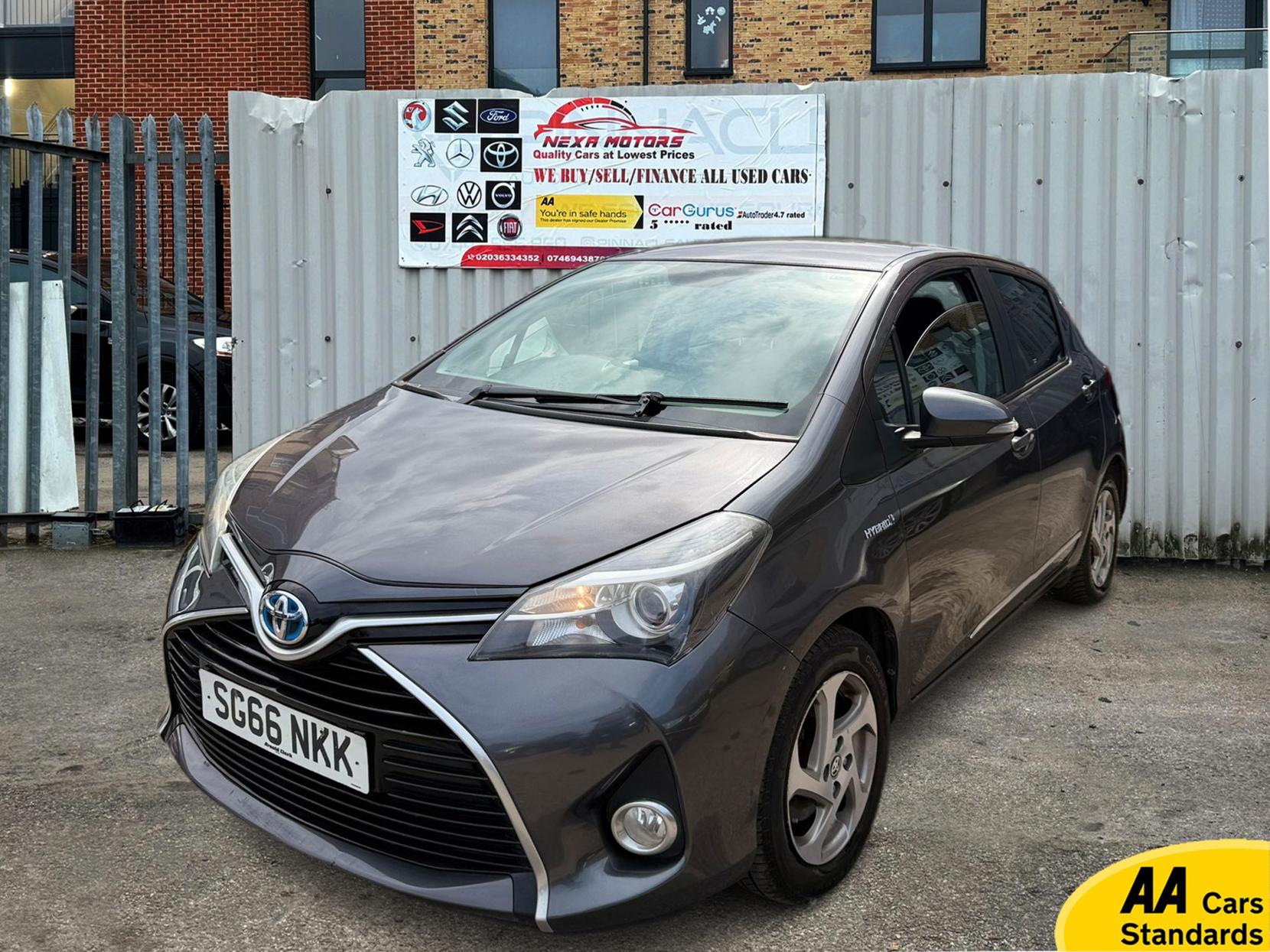 Toyota Yaris 1.5 VVT-h Icon Hatchback 5dr Petrol Hybrid E-CVT Euro 6 (101 ps)