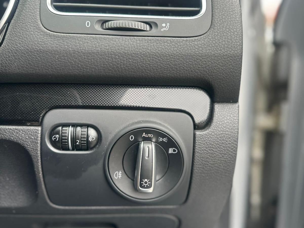 Volkswagen Golf 1.4 TSI Match Hatchback 5dr Petrol DSG Euro 5 (122 ps)