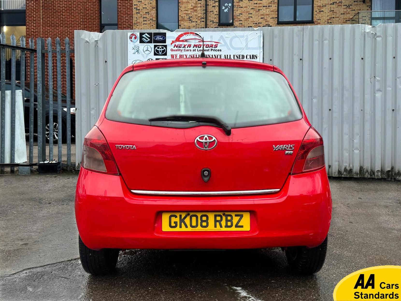 Toyota Yaris 1.0 VVT-i TR Hatchback 5dr Petrol Manual (127 g/km, 67 bhp)