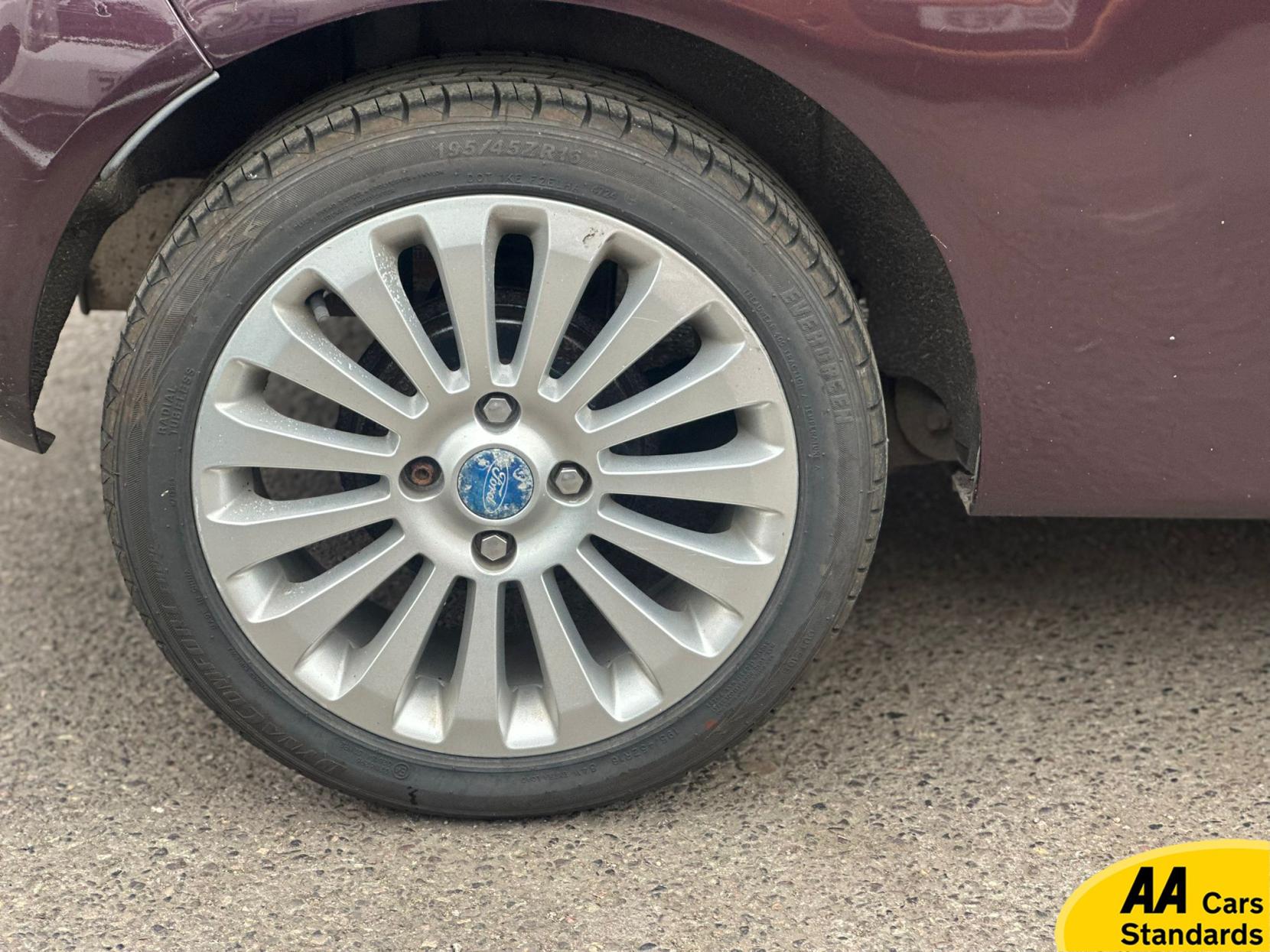 Ford Fiesta 1.4 Titanium Hatchback 3dr Petrol Automatic (154 g/km, 94 bhp)