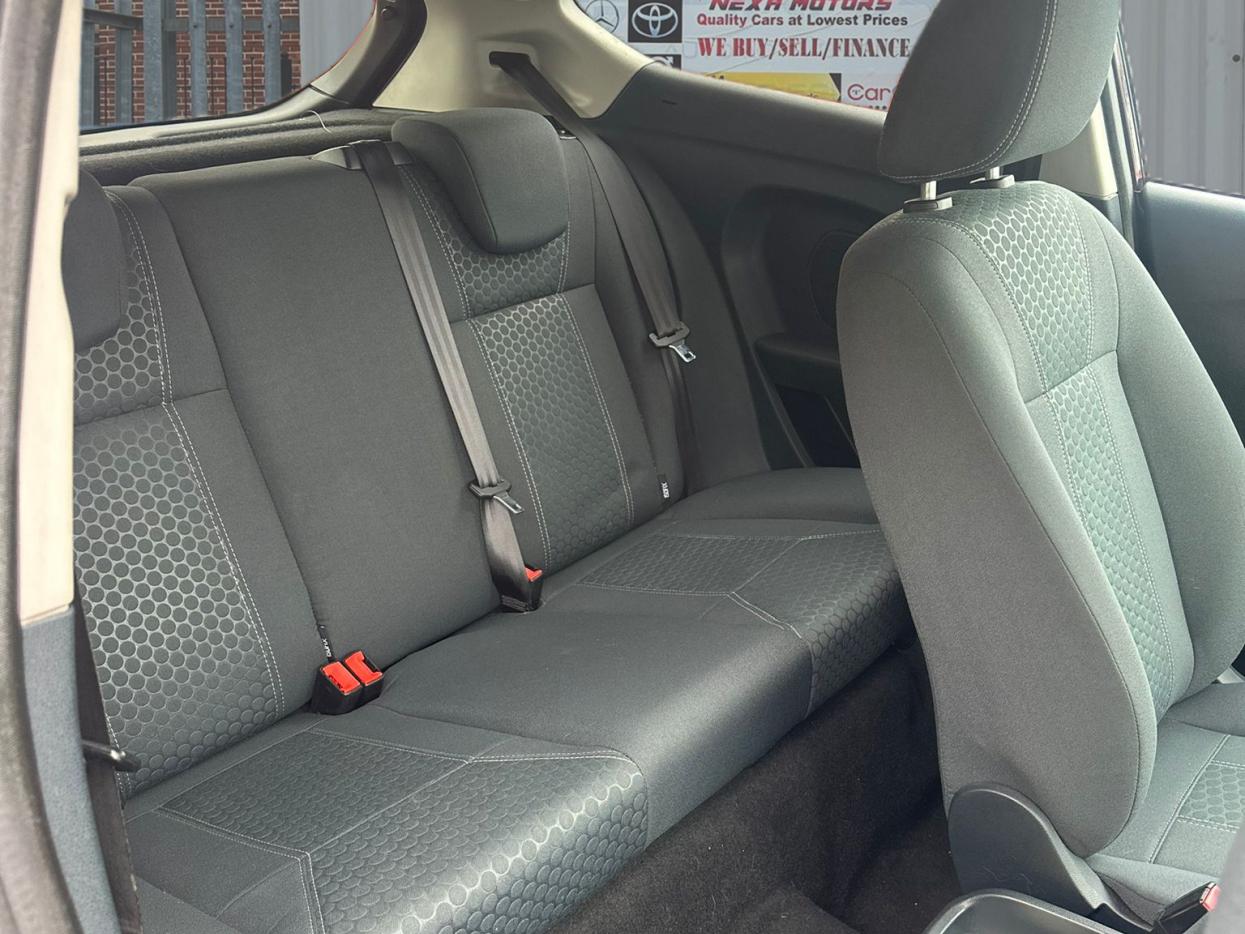 Ford Fiesta 1.4 Titanium Hatchback 3dr Petrol Automatic (154 g/km, 94 bhp)