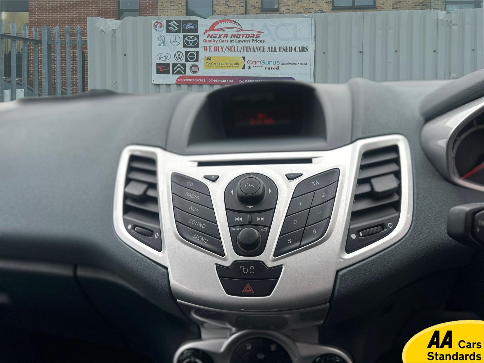 Ford Fiesta 1.4 Titanium Hatchback 3dr Petrol Automatic (154 g/km, 94 bhp)