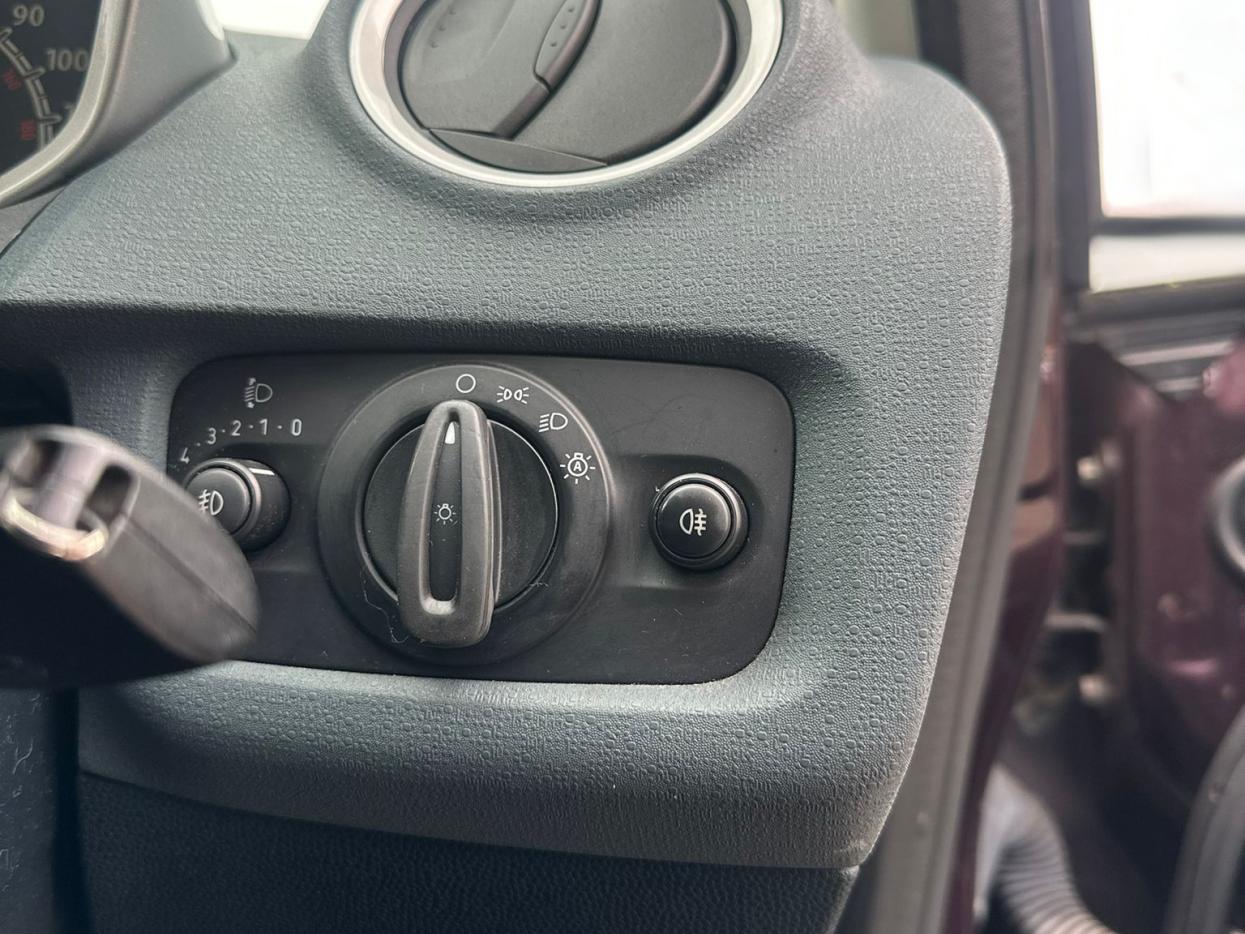 Ford Fiesta 1.4 Titanium Hatchback 3dr Petrol Automatic (154 g/km, 94 bhp)