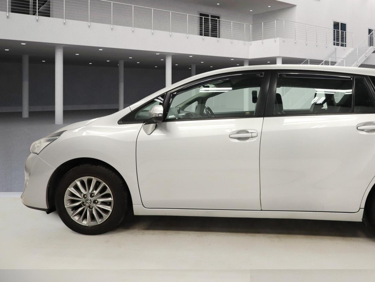 Toyota Verso 1.8 V-Matic Icon MPV 5dr Petrol Multidrive S Euro 6 (7 Seat) (147 ps)