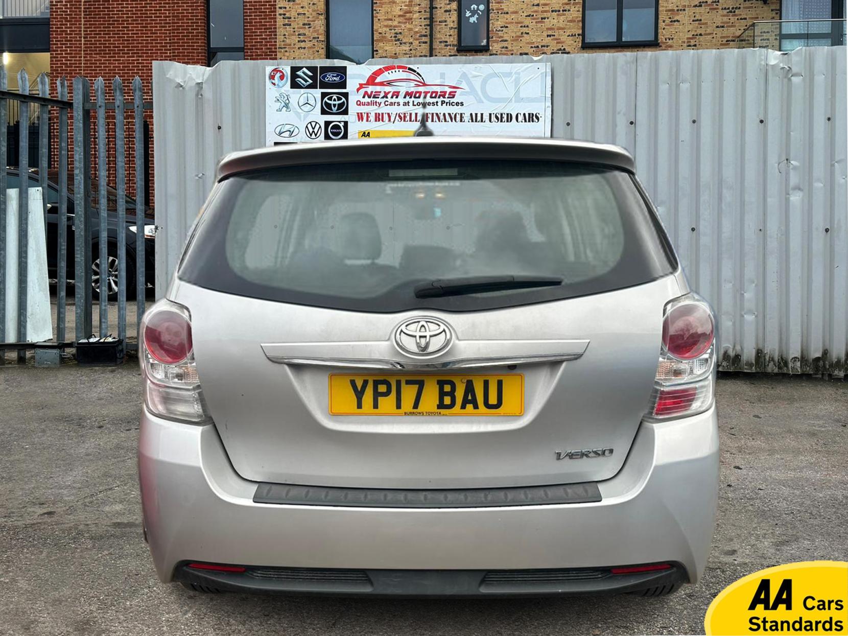 Toyota Verso 1.8 V-Matic Icon MPV 5dr Petrol Multidrive S Euro 6 (7 Seat) (147 ps)