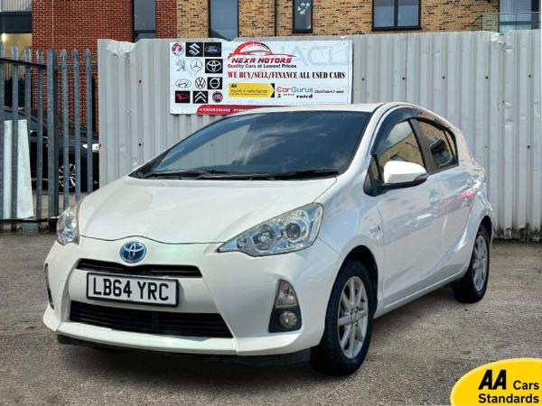 Toyota Yaris 1.5 VVT-h T Spirit Hatchback 5dr Petrol Hybrid CVT Euro 5 (101 ps)