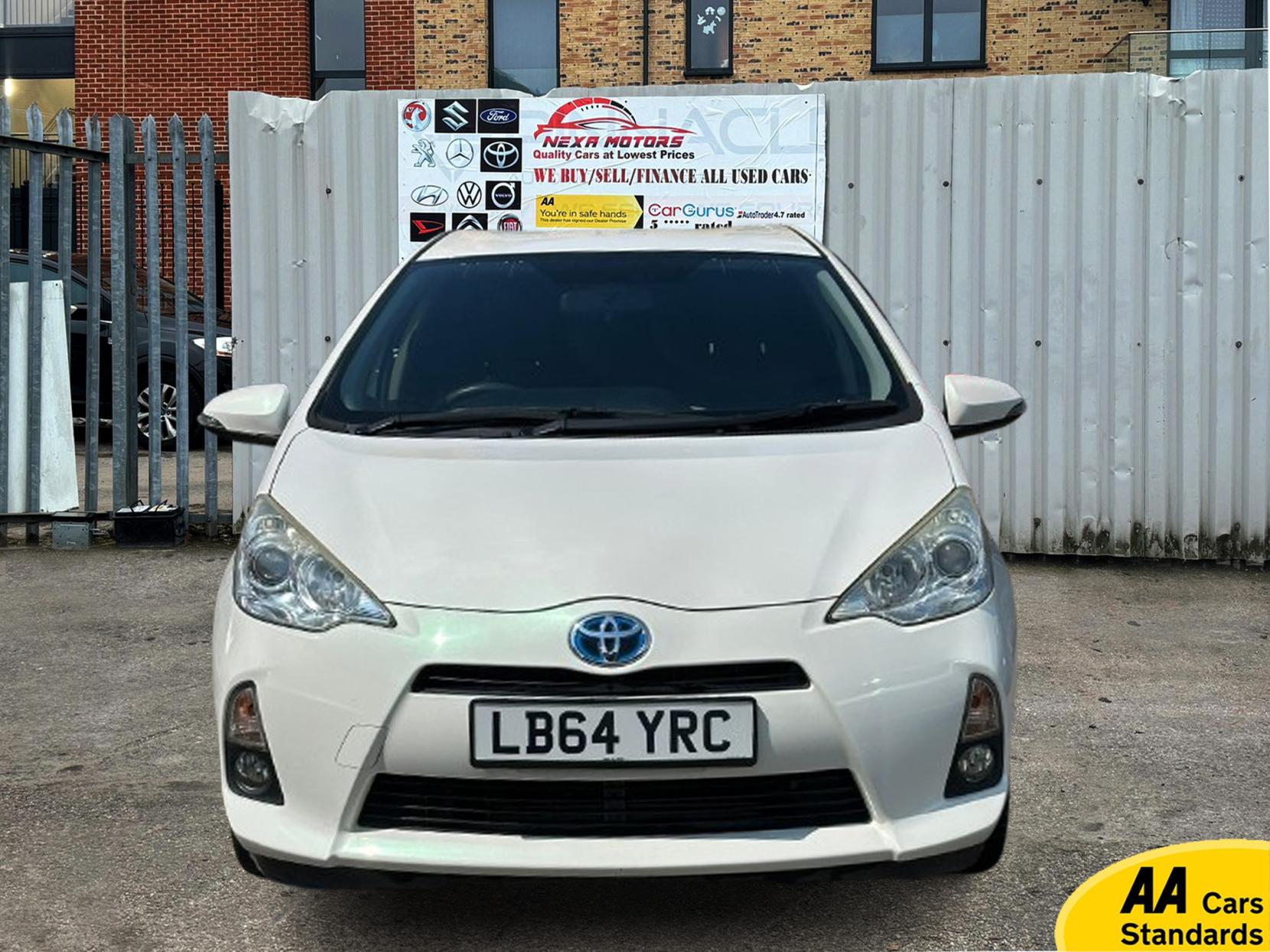 Toyota Yaris 1.5 VVT-h T Spirit Hatchback 5dr Petrol Hybrid CVT Euro 5 (101 ps)