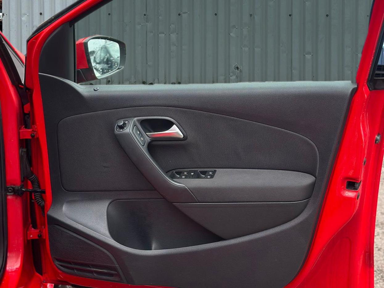 Volkswagen Polo Hatchback (2013 - 2017)