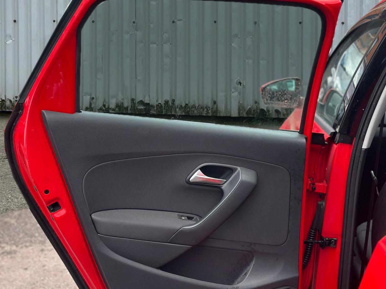 Volkswagen Polo Hatchback (2013 - 2017)