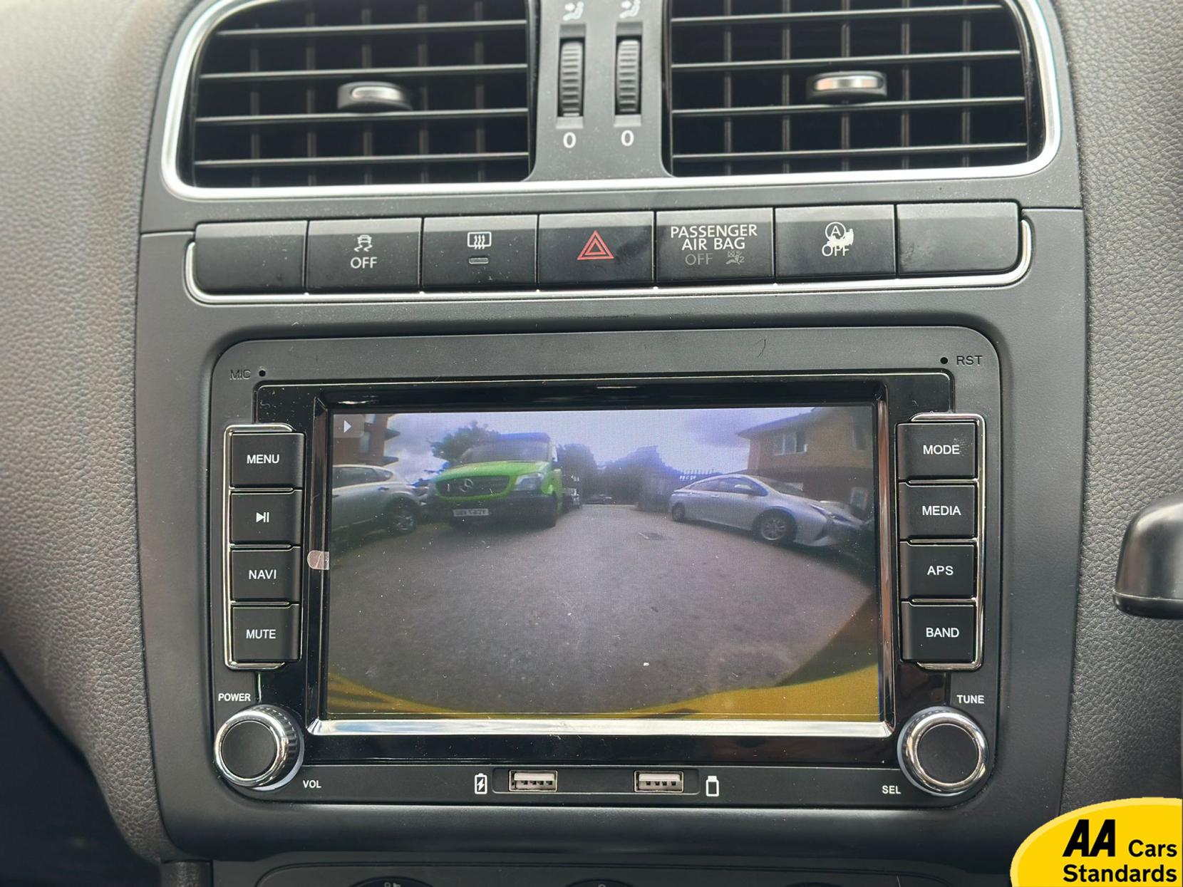 Volkswagen Polo Hatchback (2013 - 2017)