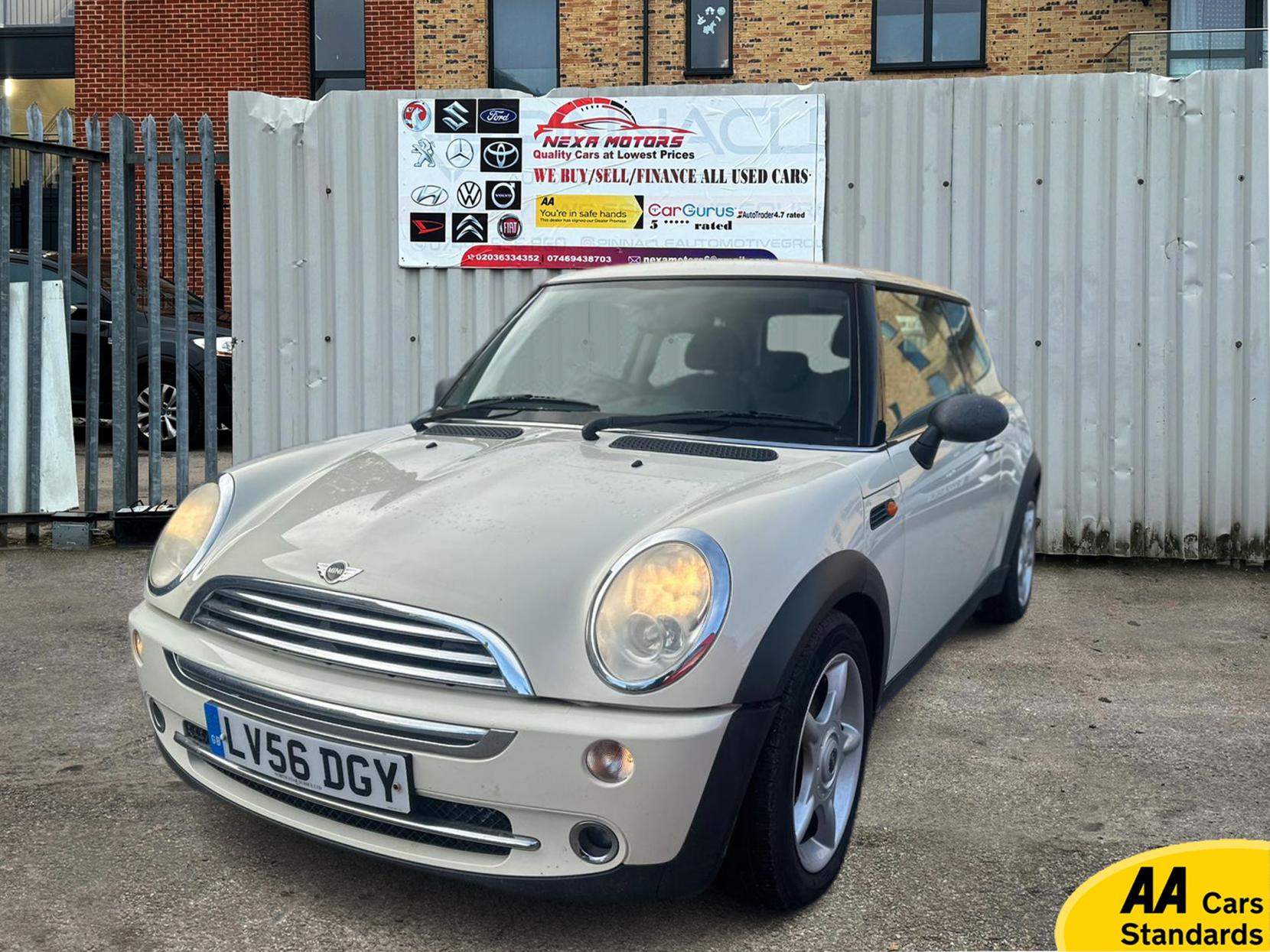 MINI Hatch 1.6 One Hatchback 3dr Petrol CVT Euro 4 (90 bhp)