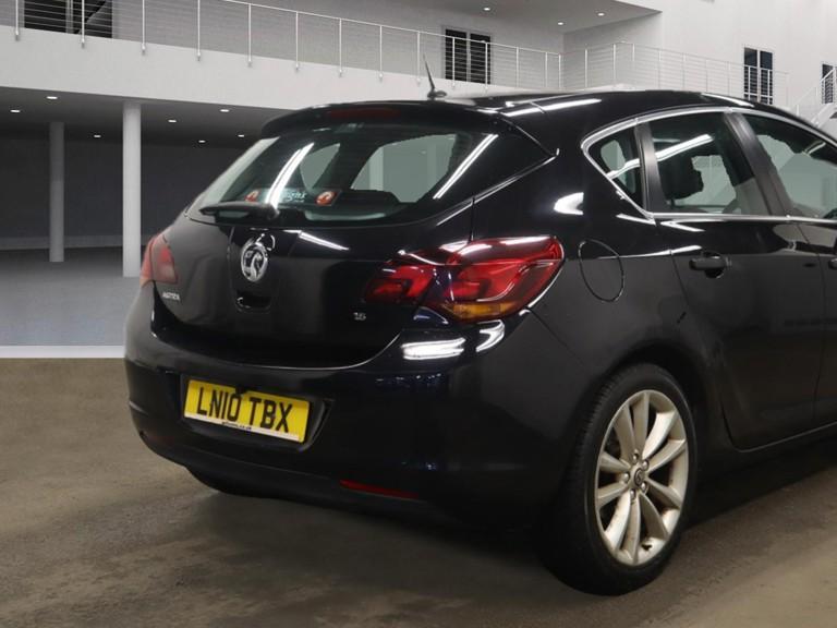 Vauxhall Astra 1.6 16v SE Hatchback 5dr Petrol Auto Euro 5 (115 ps)