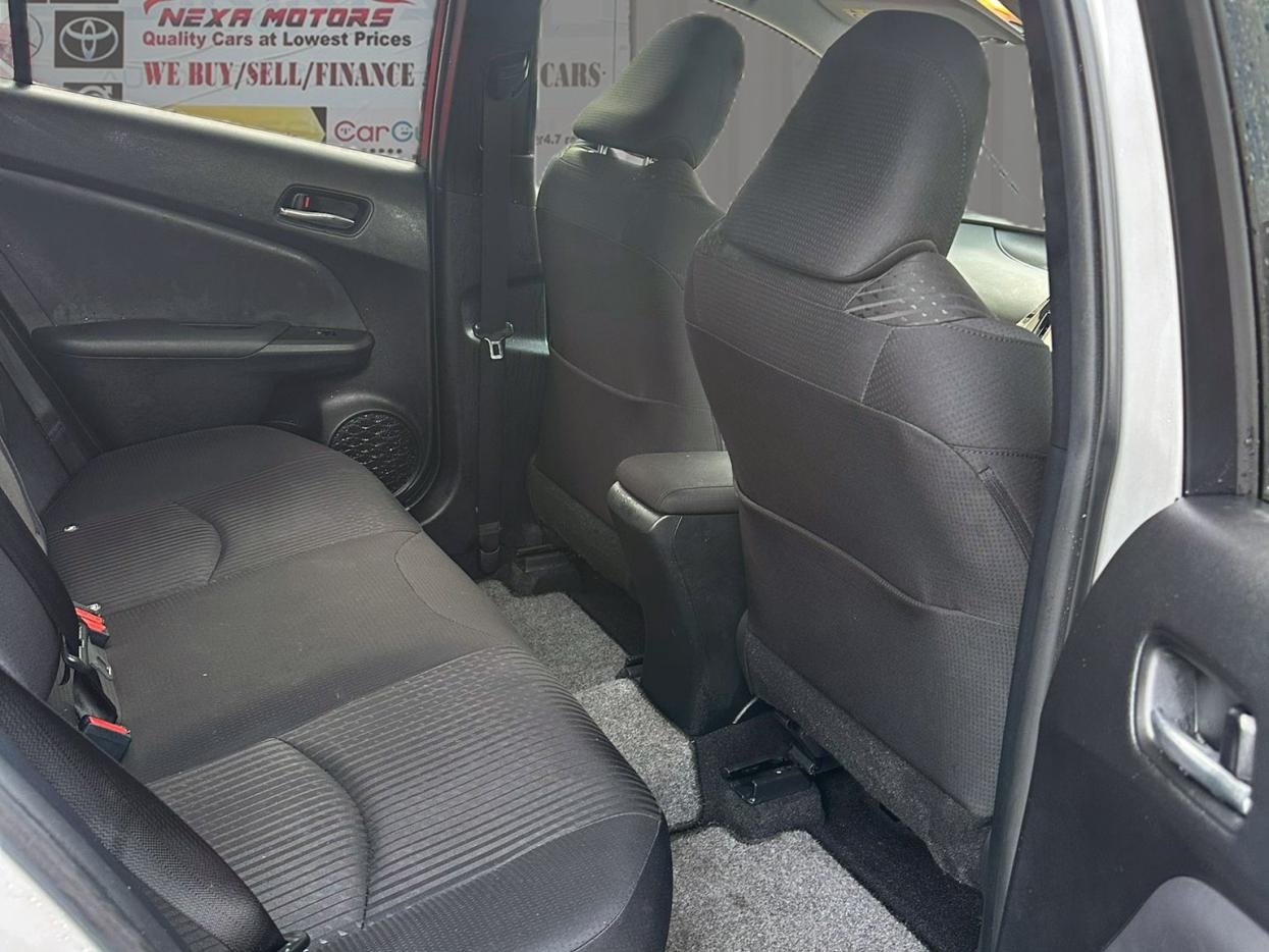 Toyota Prius 1.8 Business Edition Plus Hatchback (2015 - 2019)