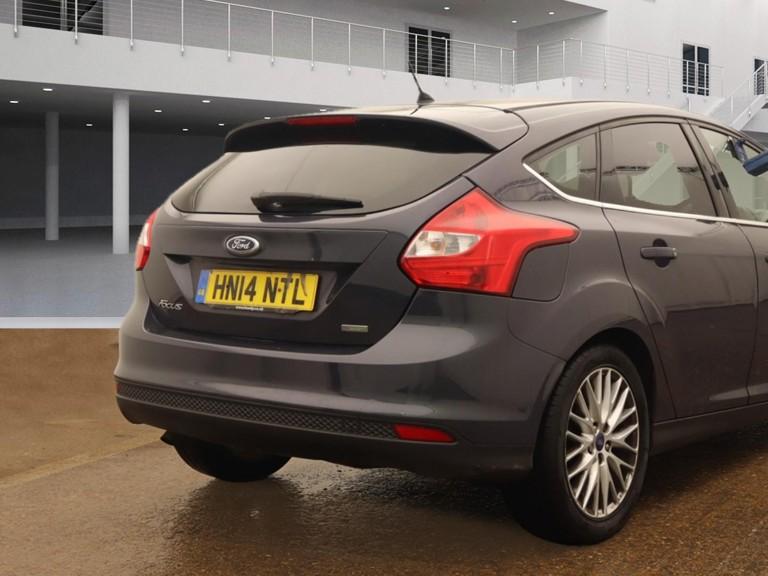 Ford Focus 1.0T EcoBoost Zetec Hatchback 5dr Petrol Manual Euro 5 (s/s) (100 ps)