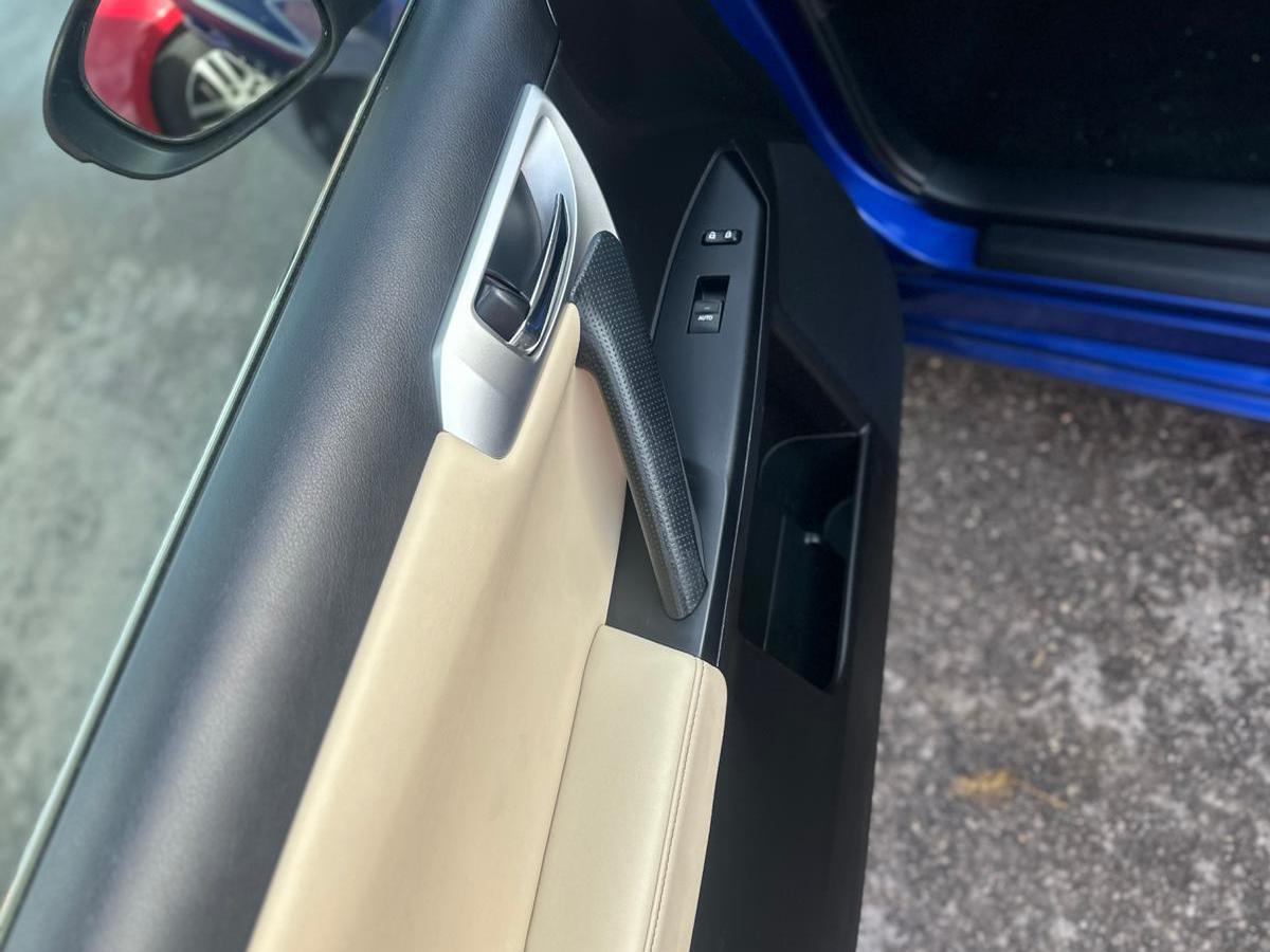 Lexus CT 1.8 200h SE-L Hatchback 5dr Petrol Hybrid CVT Euro 5 (s/s) (136 ps)