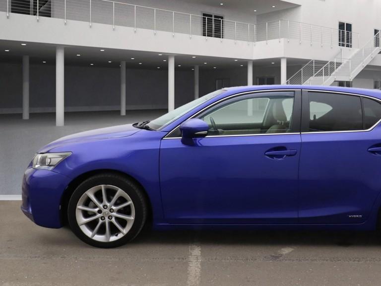 Lexus CT 1.8 200h SE-L Hatchback 5dr Petrol Hybrid CVT Euro 5 (s/s) (136 ps)