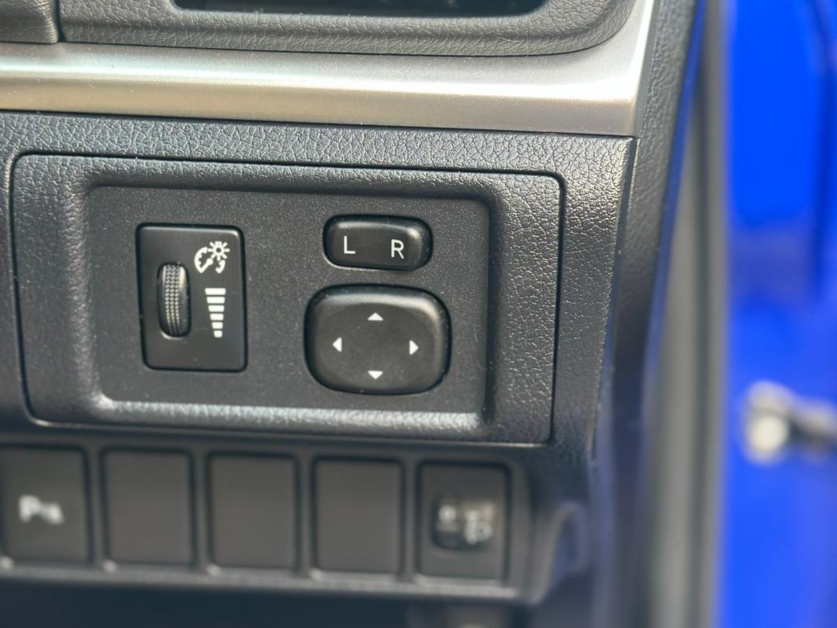 Lexus CT 1.8 200h SE-L Hatchback 5dr Petrol Hybrid CVT Euro 5 (s/s) (136 ps)