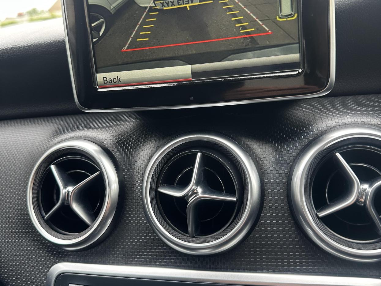 Mercedes-Benz A Class 1.6 A180 Sport Edition Hatchback 5dr Petrol 7G-DCT Euro 6 (s/s) (122 ps)