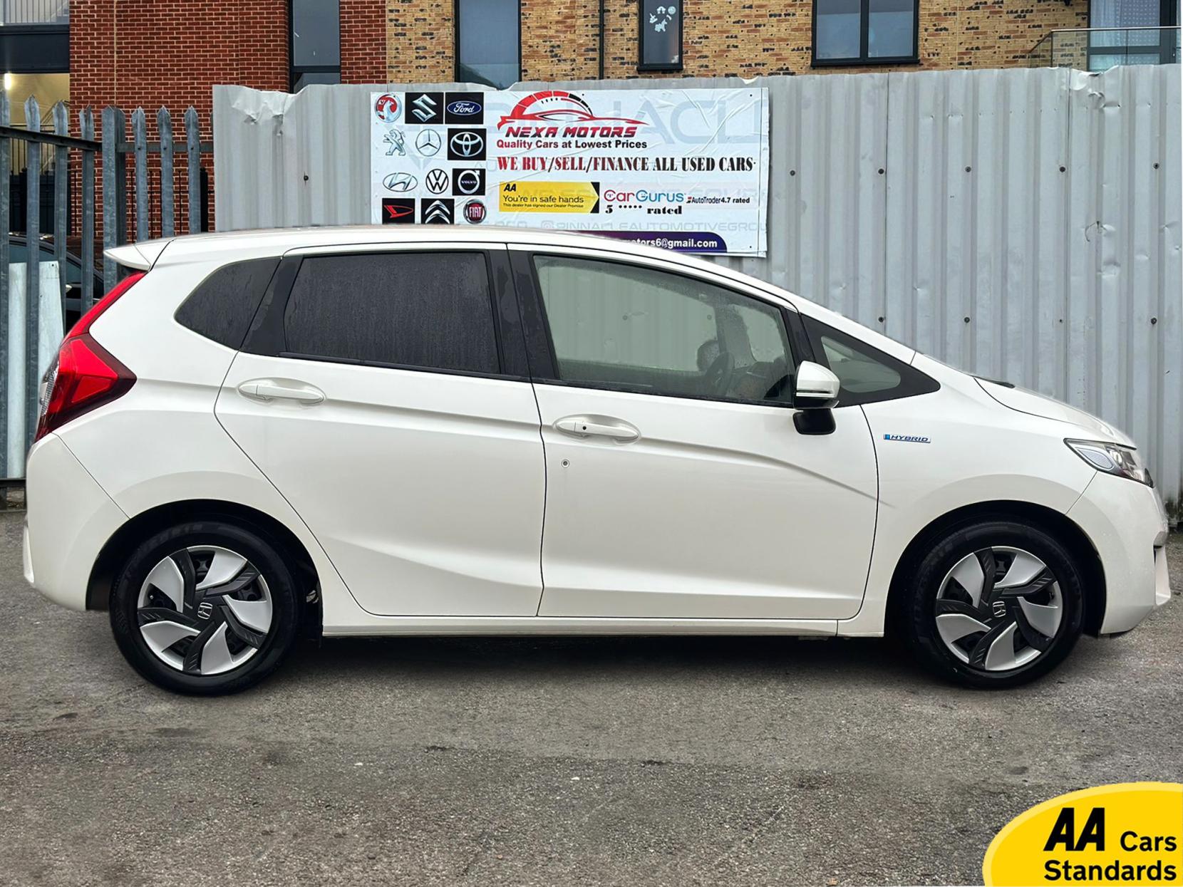 Honda Jazz  1.5 i-VTEC ES Plus Hatchback 5dr Petrol CVT Euro 5 (99 ps) 1.5 H IMA 5dr Petrol Hybrid 2014 