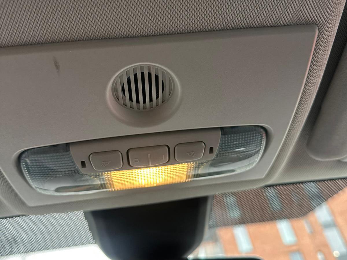 Ford Fiesta 1.6 Titanium Hatchback 5dr Petrol Powershift Euro 5 (105 ps)