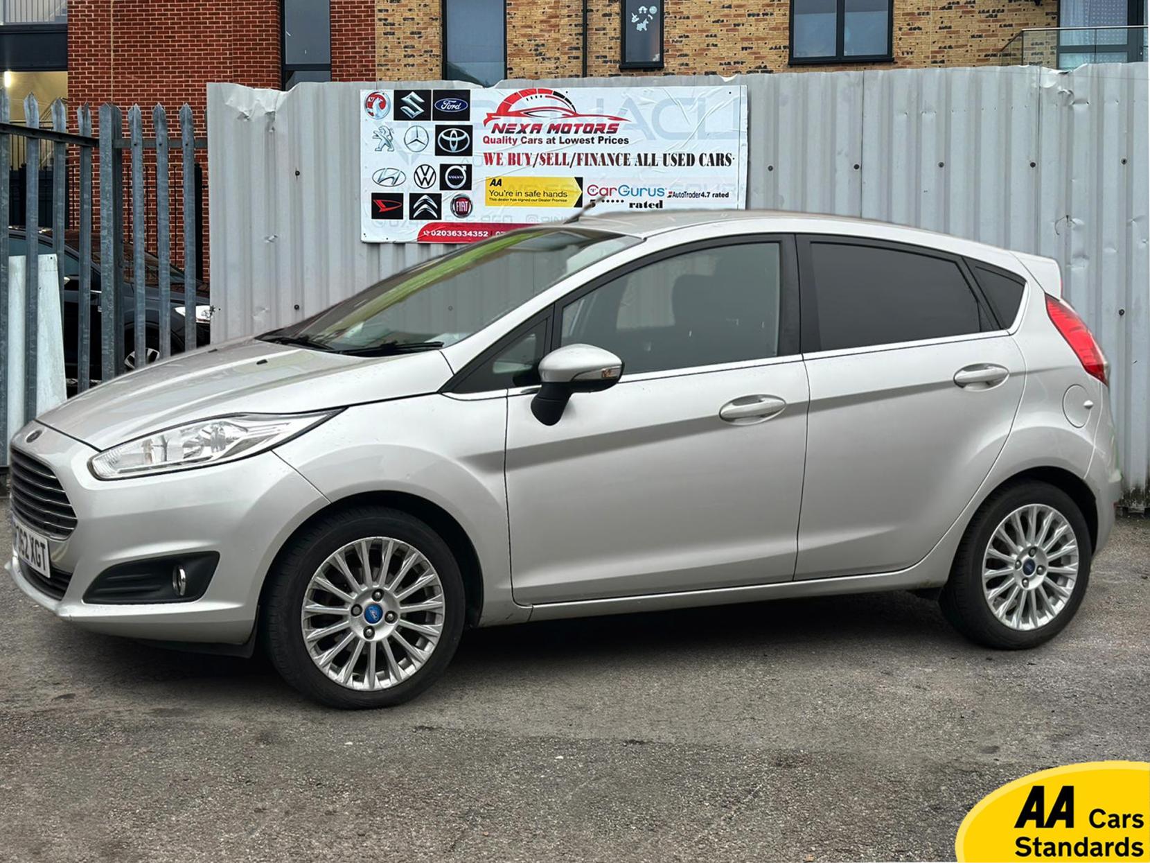 Ford Fiesta 1.6 Titanium Hatchback 5dr Petrol Powershift Euro 5 (105 ps)