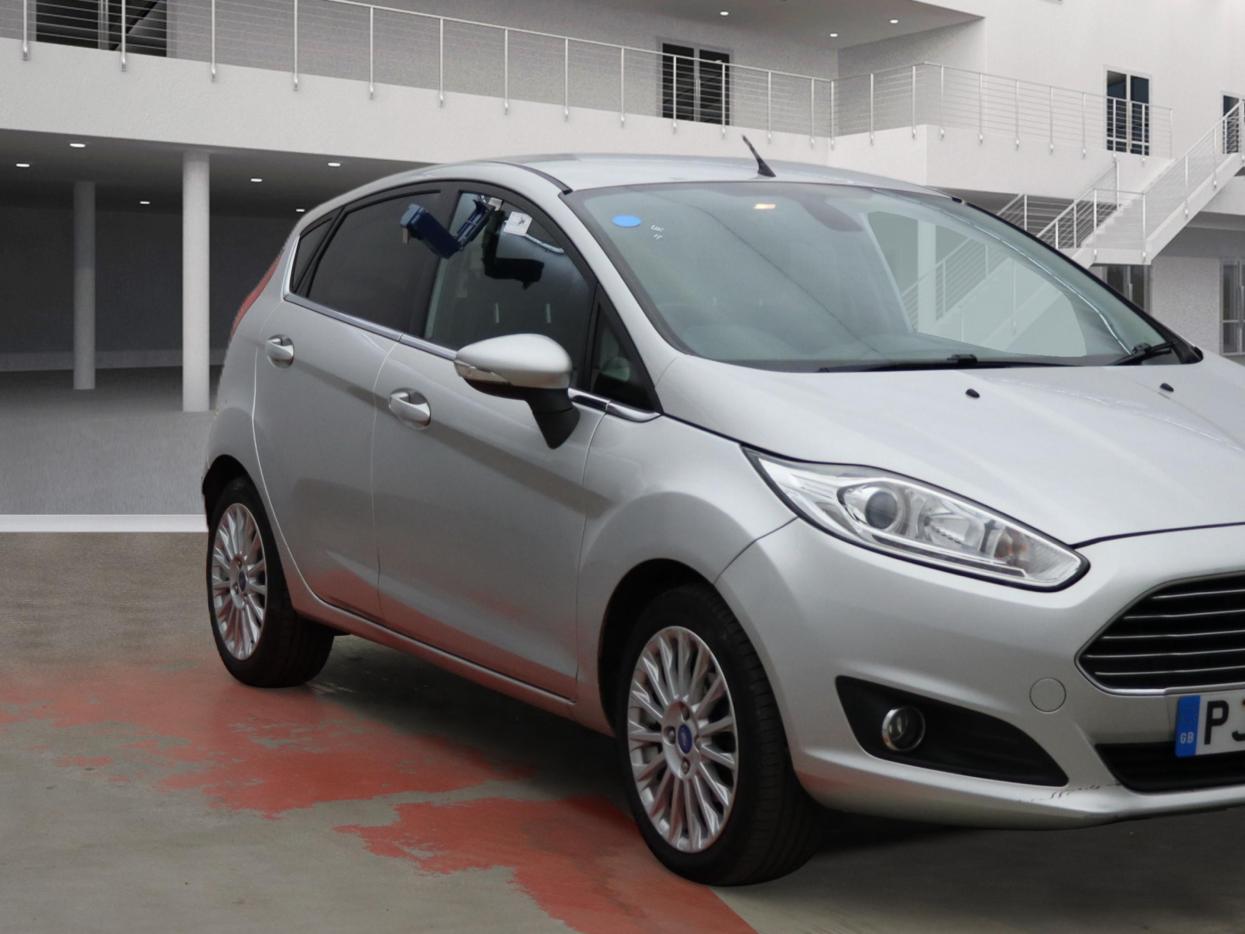 Ford Fiesta 1.6 Titanium Hatchback 5dr Petrol Powershift Euro 5 (105 ps)
