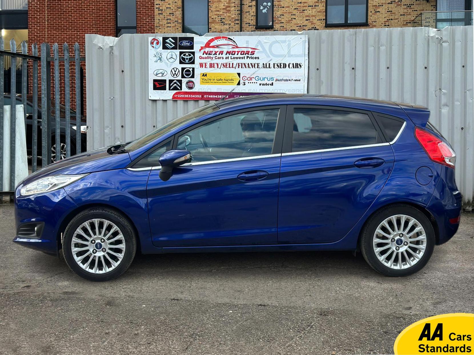 Ford Fiesta 1.6 Titanium Hatchback 5dr Petrol Powershift Euro 5 (105 ps)
