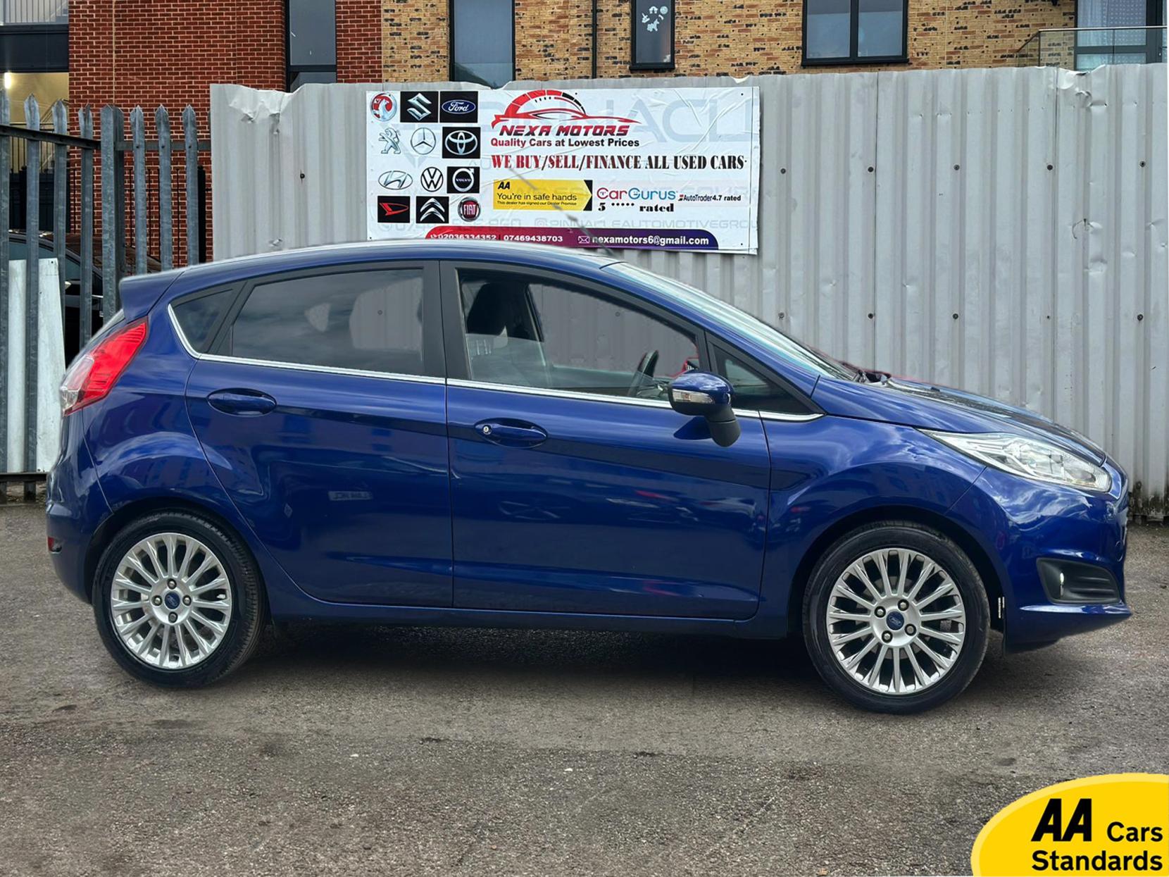 Ford Fiesta 1.6 Titanium Hatchback 5dr Petrol Powershift Euro 5 (105 ps)
