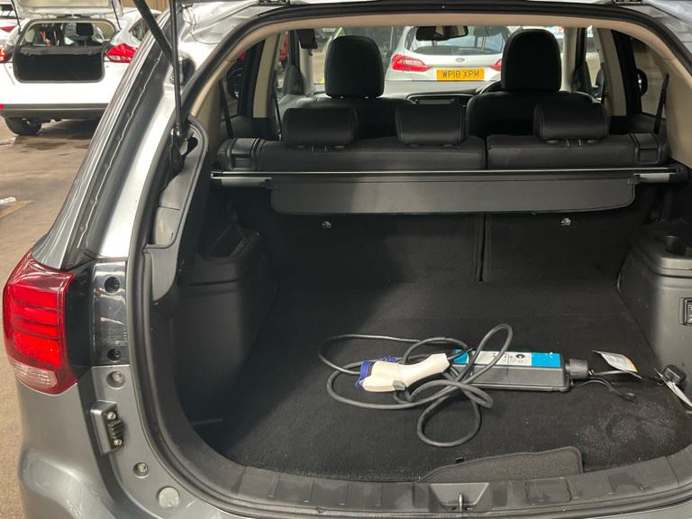 Mitsubishi Outlander 2.0h 12kWh GX4hs SUV 5dr Petrol Plug-in Hybrid CVT 4WD Euro 6 (s/s) (200 ps)