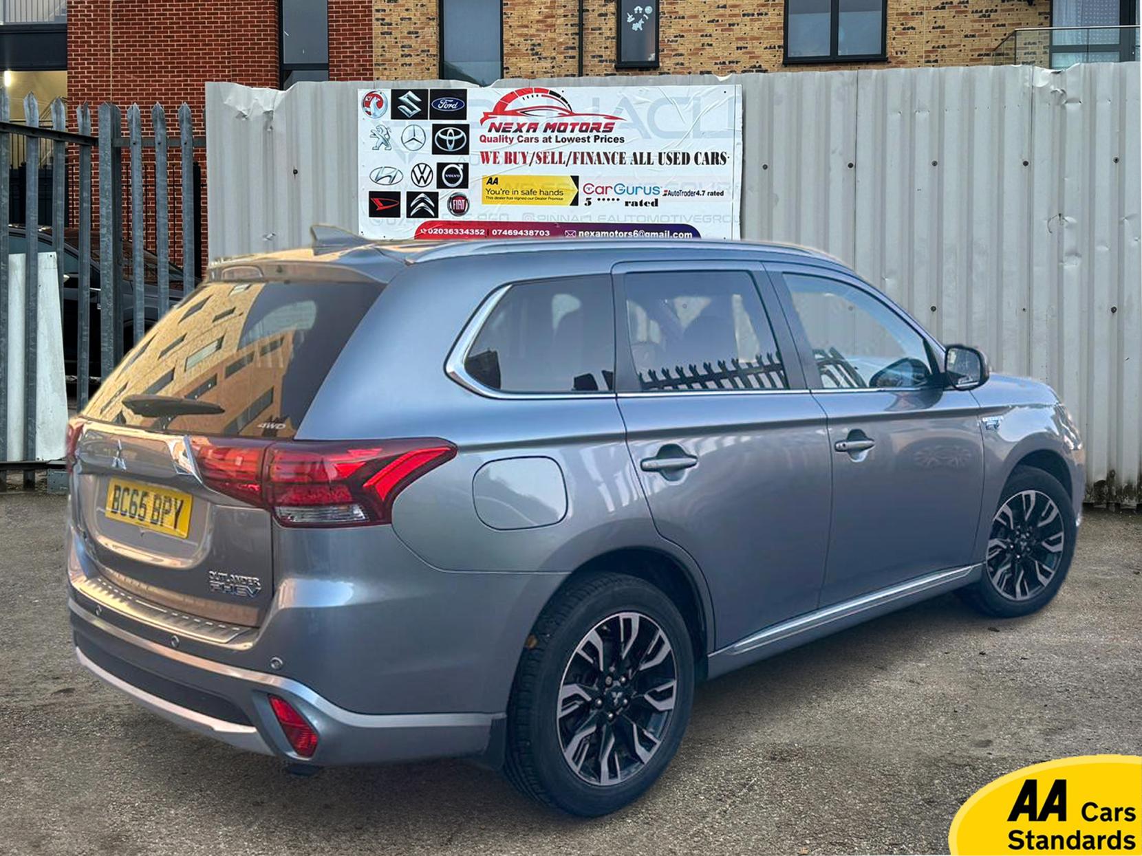 Mitsubishi Outlander 2.0h 12kWh GX4hs SUV 5dr Petrol Plug-in Hybrid CVT 4WD Euro 6 (s/s) (200 ps)