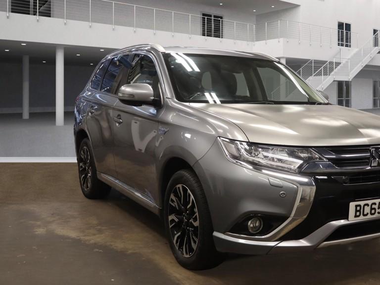 Mitsubishi Outlander 2.0h 12kWh GX4hs SUV 5dr Petrol Plug-in Hybrid CVT 4WD Euro 6 (s/s) (200 ps)