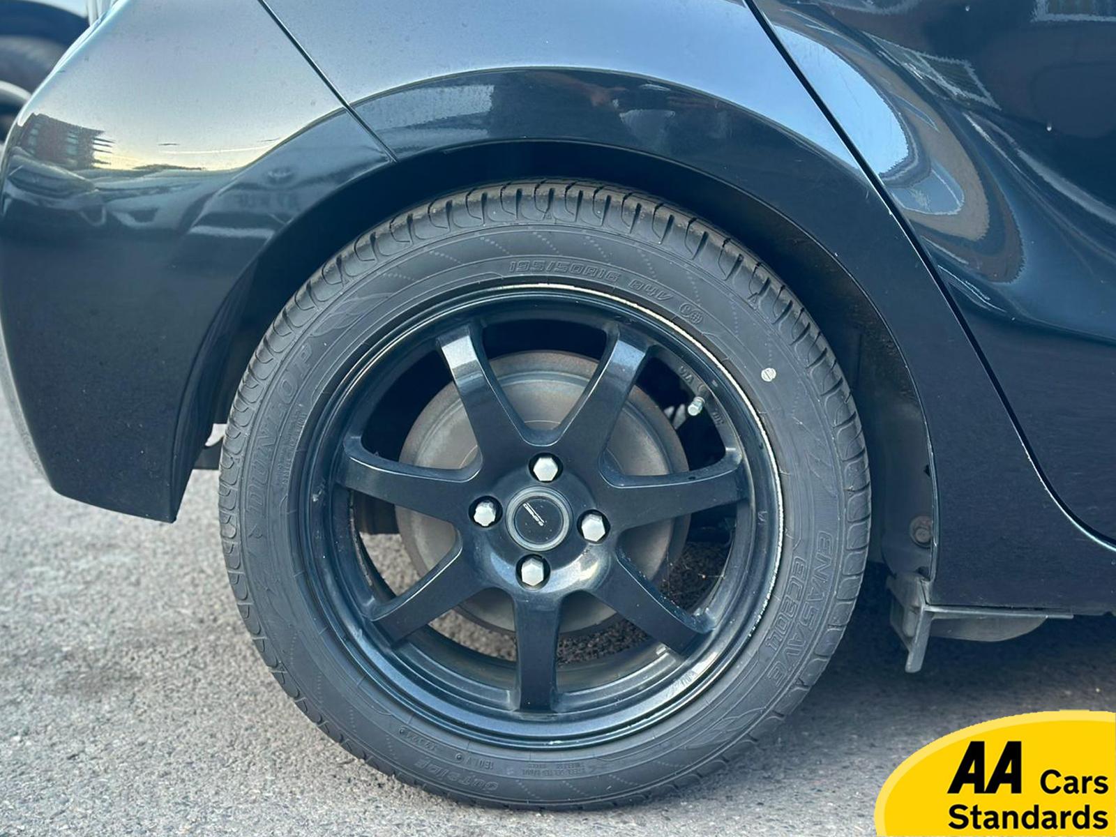 Toyota Yaris 1.5 Icon Hatchback (2014 - 2018)