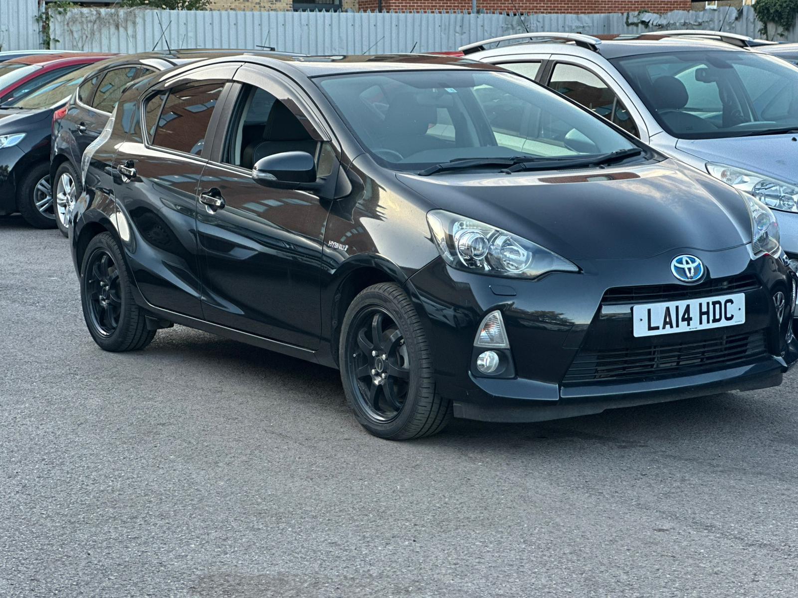 Toyota Yaris 1.5 VVT-h Icon Hatchback 5dr Petrol Hybrid E-CVT Euro 6 (Safety Sense) (101 ps)