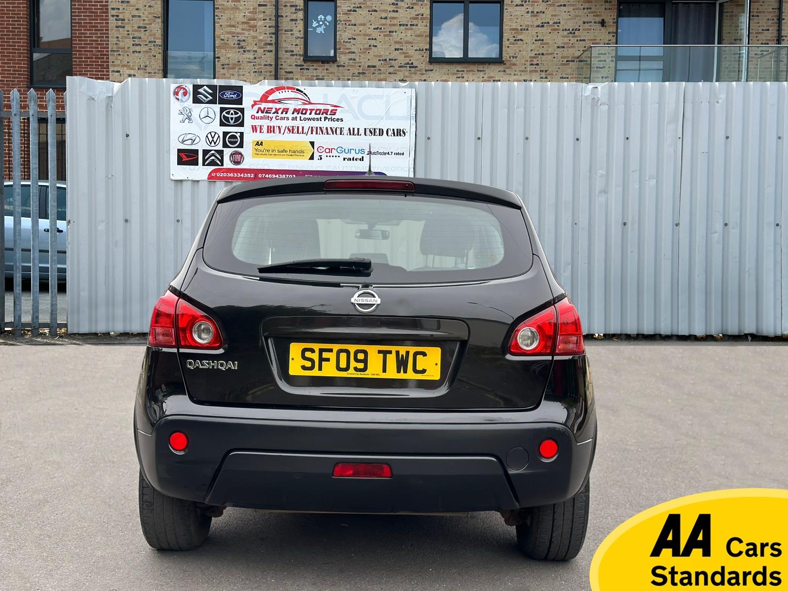 Nissan Qashqai 1.6 Visia Hatchback 5dr Petrol Manual 2WD (159 g/km, 113 bhp)